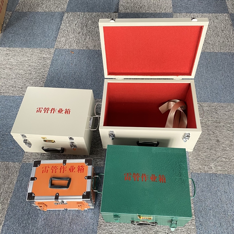 宁陵爆破工程作业箱如何选择？玻璃钢与传统材质的全面对比